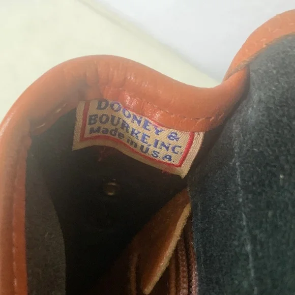 Vintage Dooney & Bourke Black and Brown Leather Crossbody Bag - Picture 4 of 16